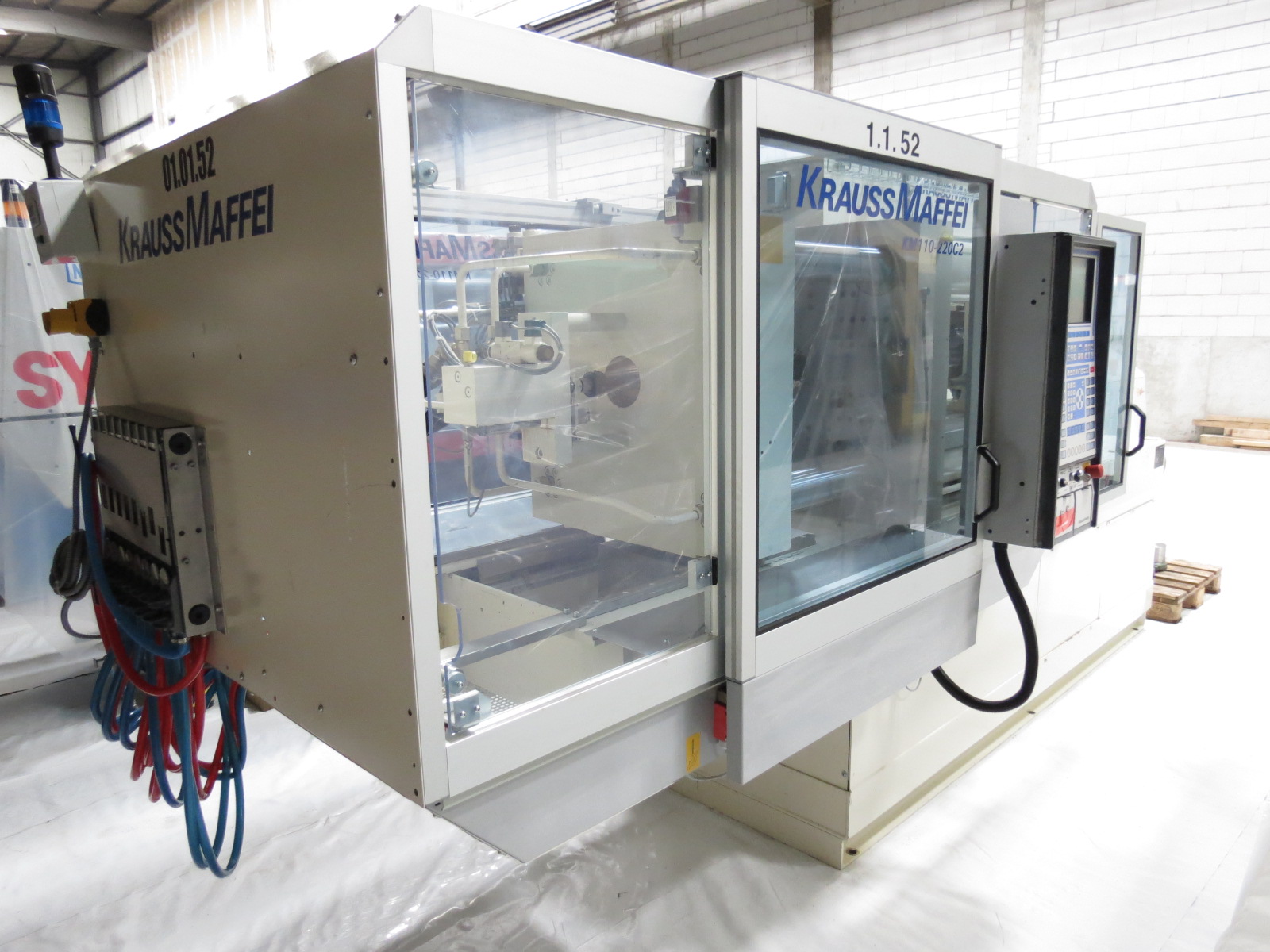 KRAUSS MAFFEI KM 110-220 C2 (Reinraum 34.200 h)