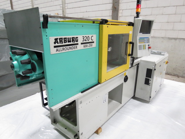 ARBURG A 320 C 600-250 (23.900 h)