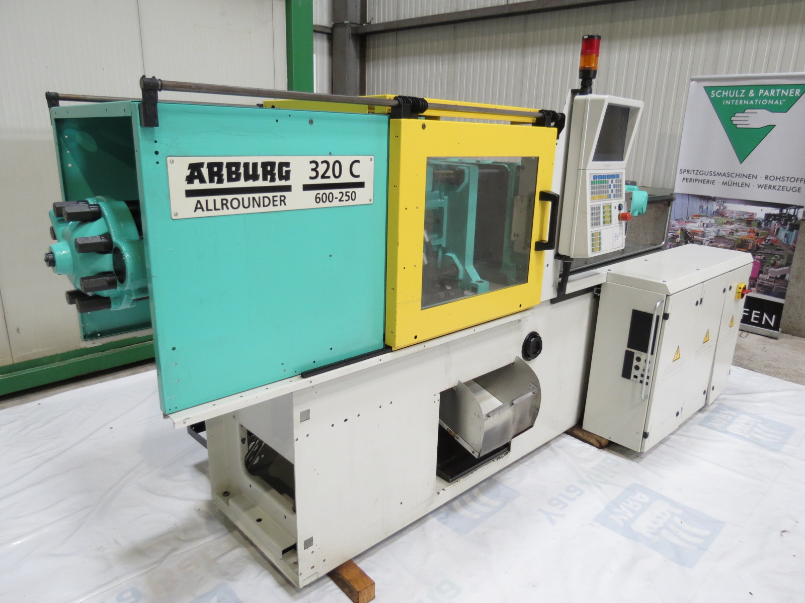 ARBURG A 320 C 600-250 VARIO