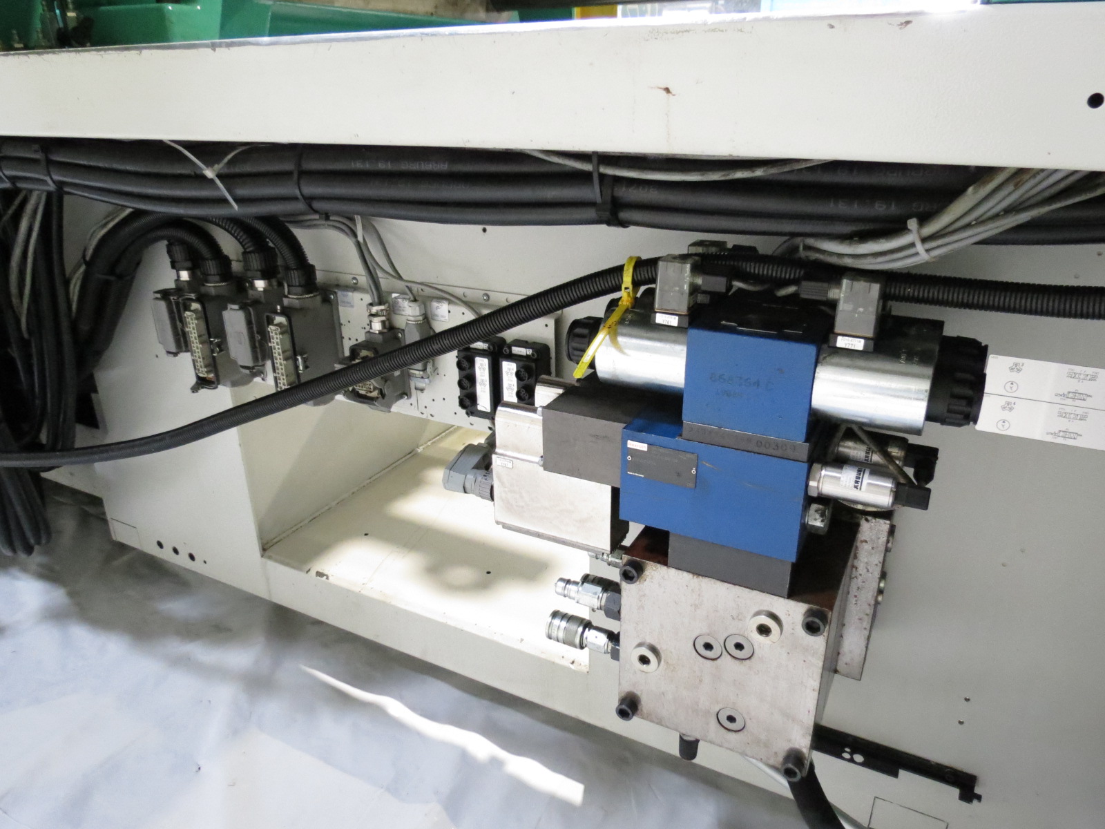 ARBURG A 570 S 2200-400/100 2K MULTILIFT incl. Dreheinheit