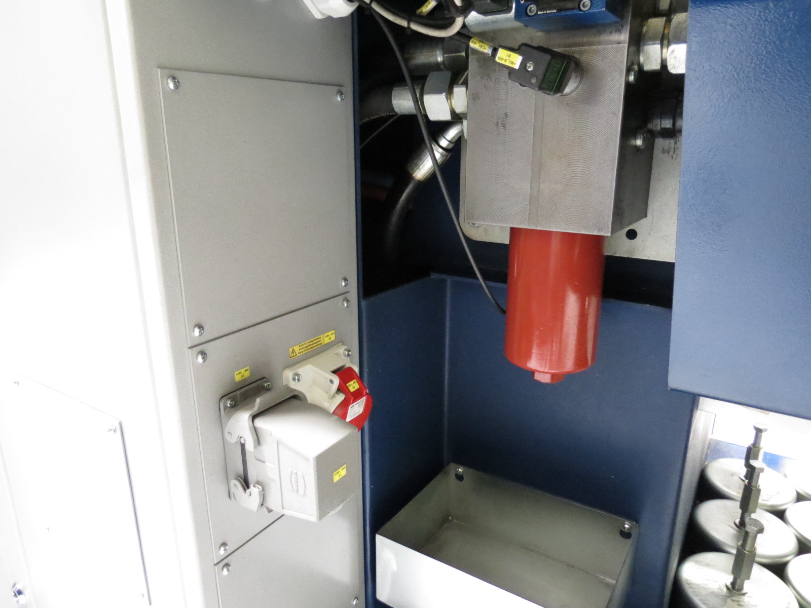 BATTENFELD HM 90/350 B6S (No 134590 / 20.347 h)