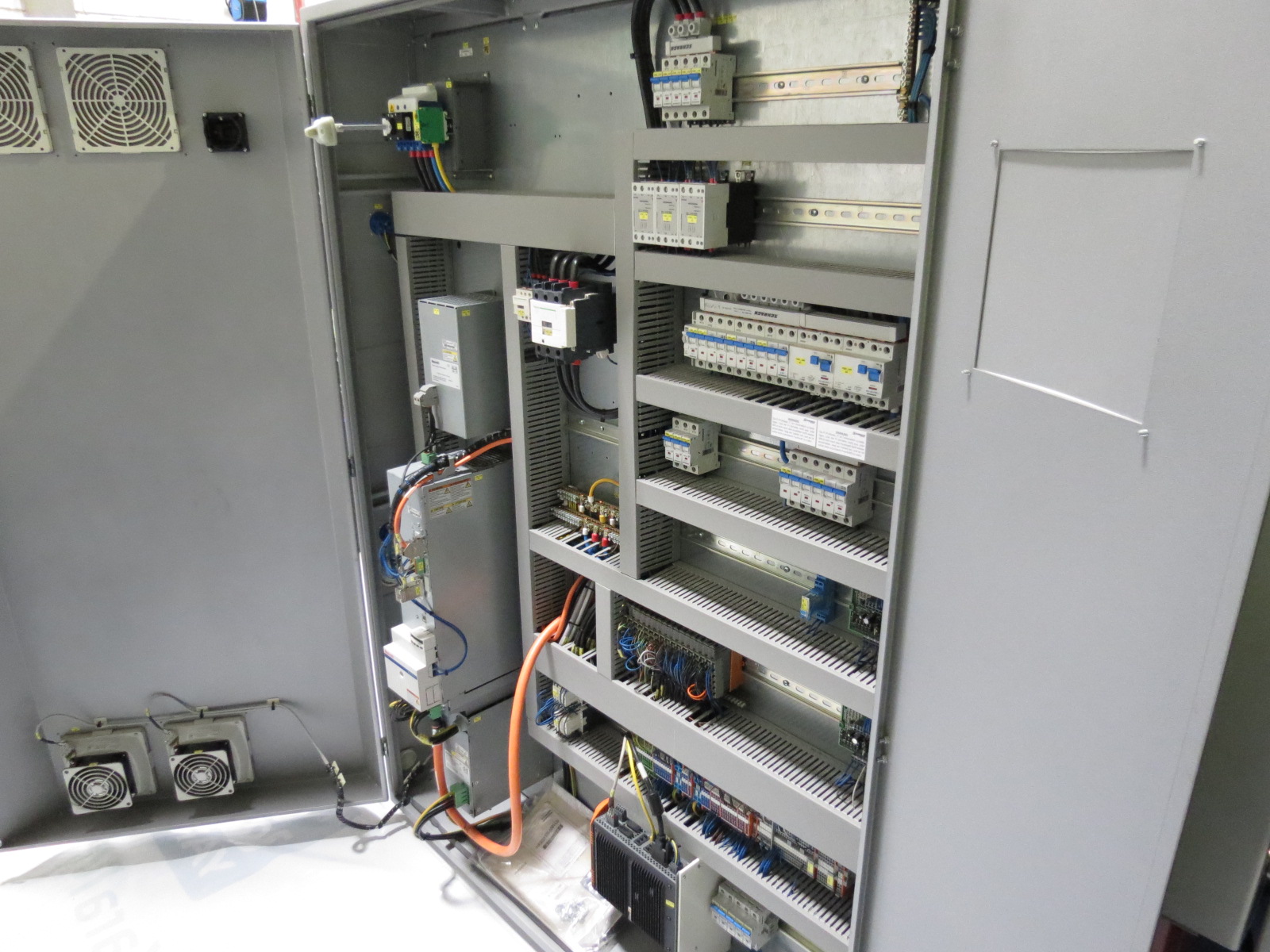 BATTENFELD HM 90/350 B6S (No 134590 / 20.347 h)