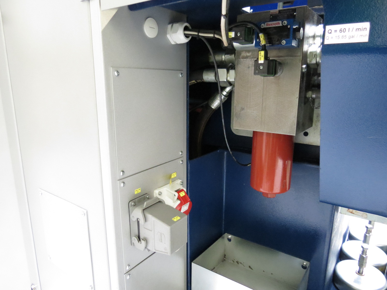 BATTENFELD HM 90/350 B6S (No 134589 / 24.488 h)