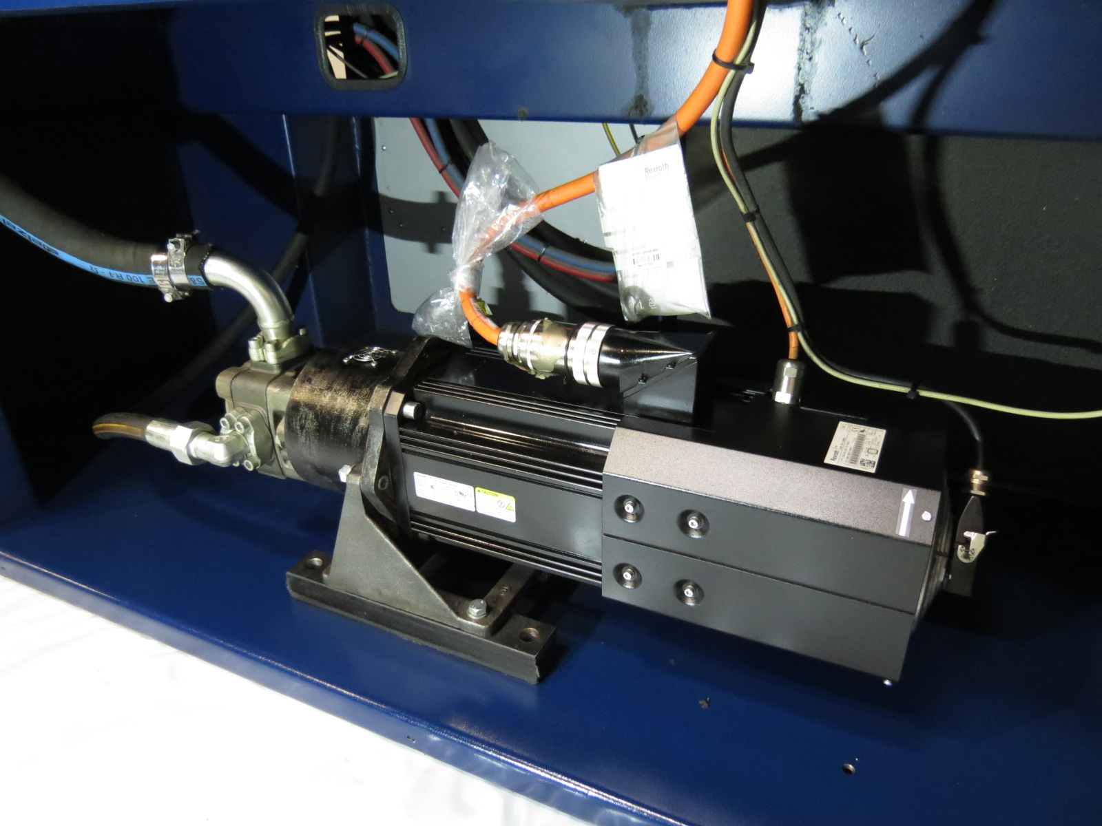 BATTENFELD HM 90/350 B6S (No 134589 / 24.488 h)