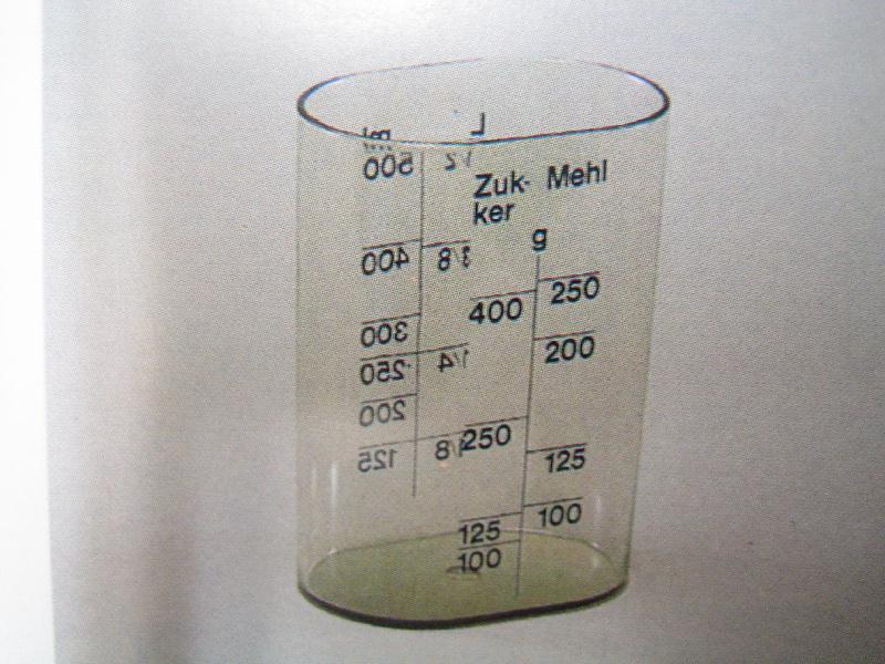 oval jug 500 + 1000 ml  2 moulds  / ovale Messbecher  2x Wkz