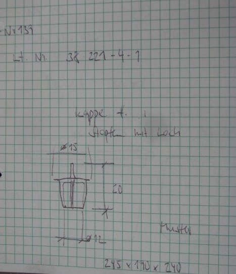 Kappe Stopfen mit Loch D15x20