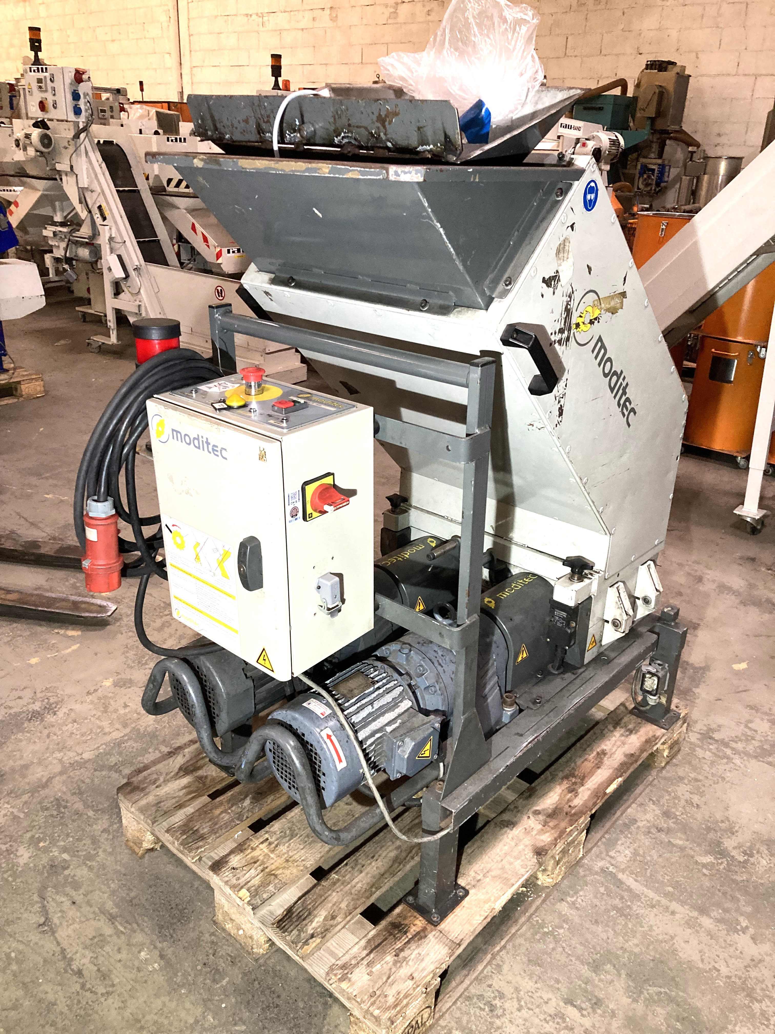 Moditech Golliath Twin  2 Wellen Zahnwalzenmühle 3,6 Kw  Bj. 2003 