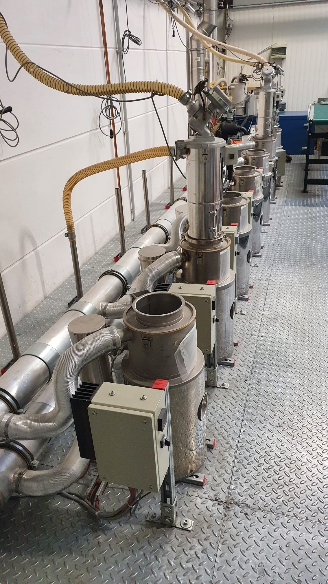 Colortronic Trockenlufttrockner CTT120  7x15 Liter Tank mit Zusatzheizung + Regelung