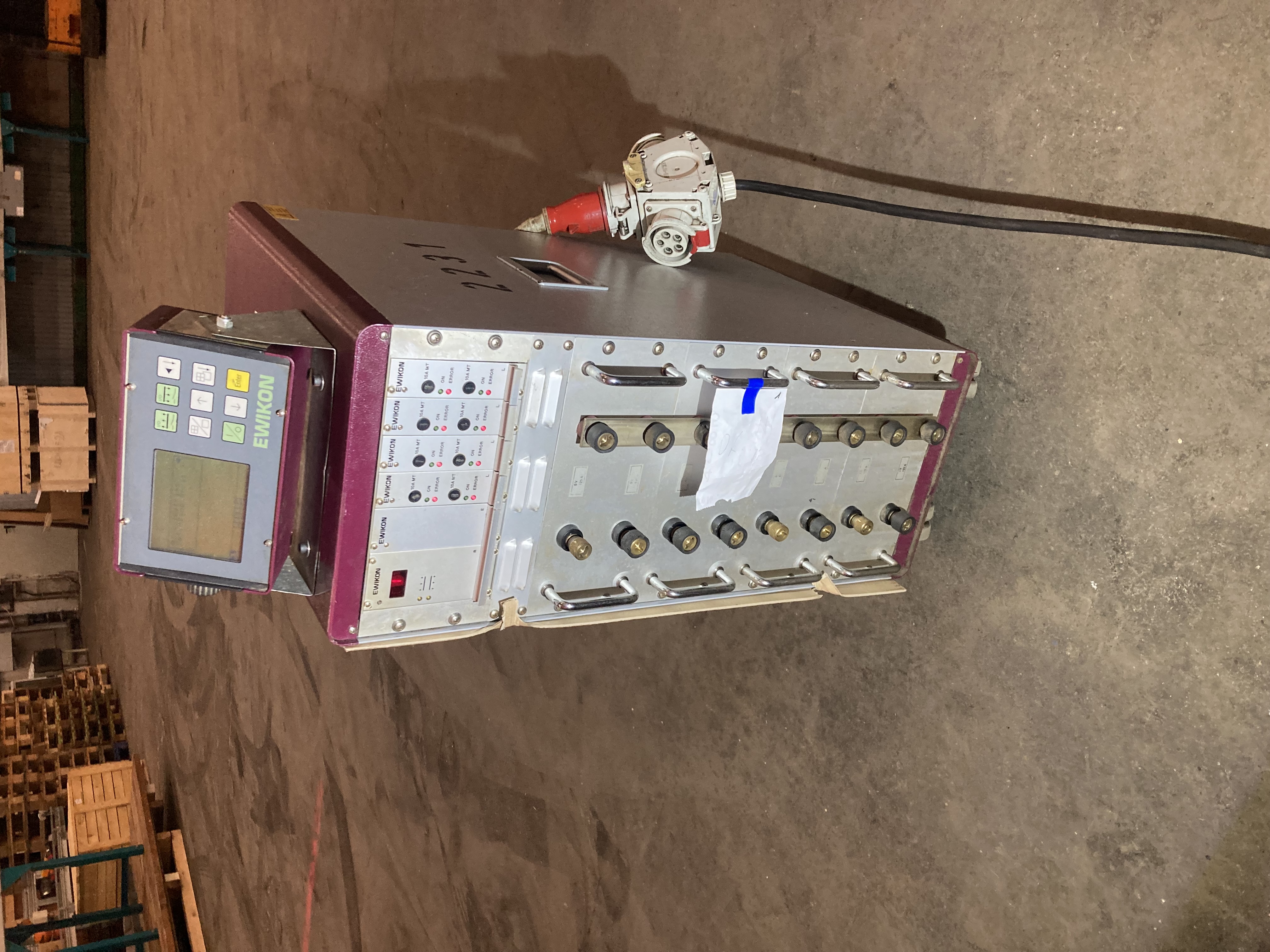 Heisskanalregler Ewikon  67010.205 ,   5 V ,   8 x fach  